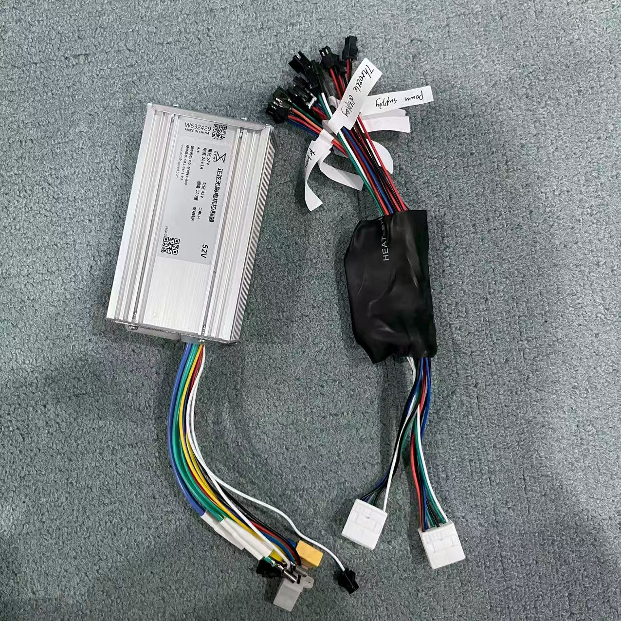คอนโทรลเลอร์สกู๊ตเตอร์ไฟฟ้า Yu - 60V 5600W Dual Motor Electric Scooter บทวิจารณ์และราคา